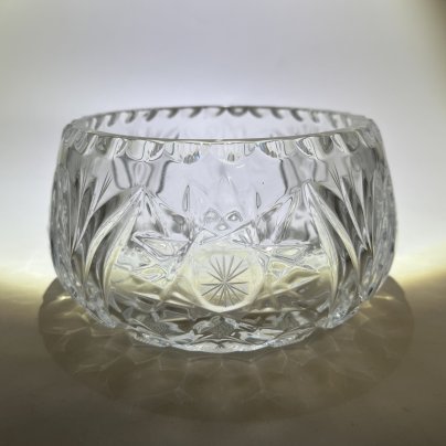 Конфетница (салатник) с рельефным декором, хрусталь, матирование, пресс, СССР, 1970-1990 гг.