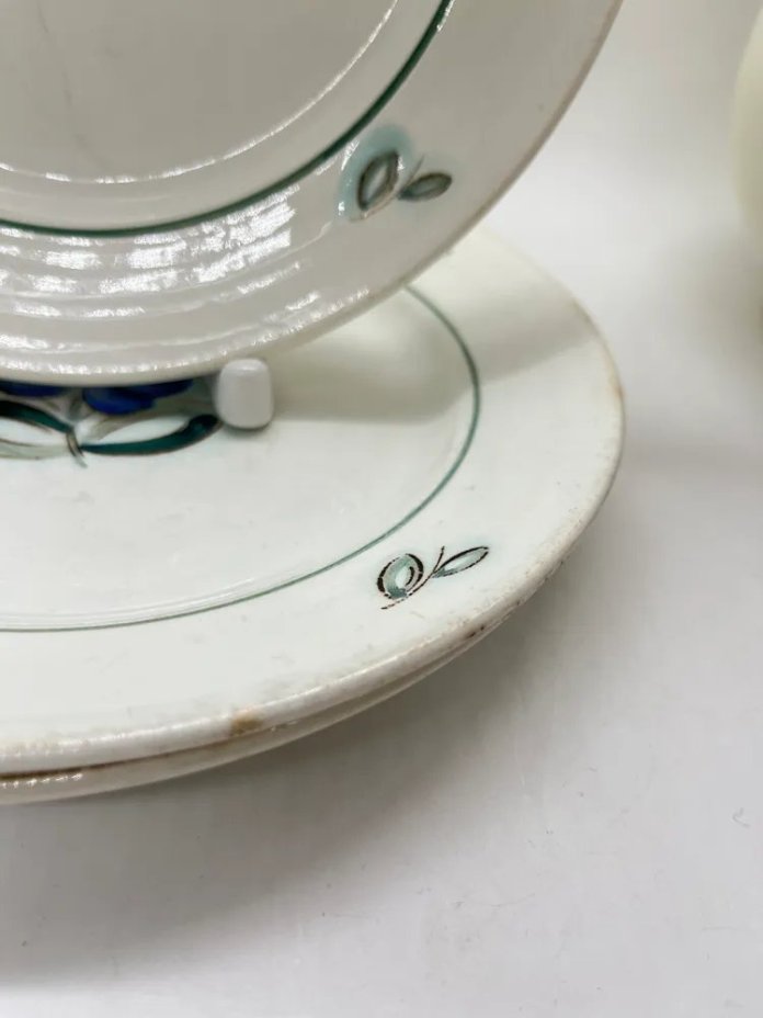 Набор из 3-х тарелок с цветочным декором, фаянс, Конаковский фаянсовый завод им. М.И. Калинина (ЗиК Конаково), СССР, 1962-1974 гг.