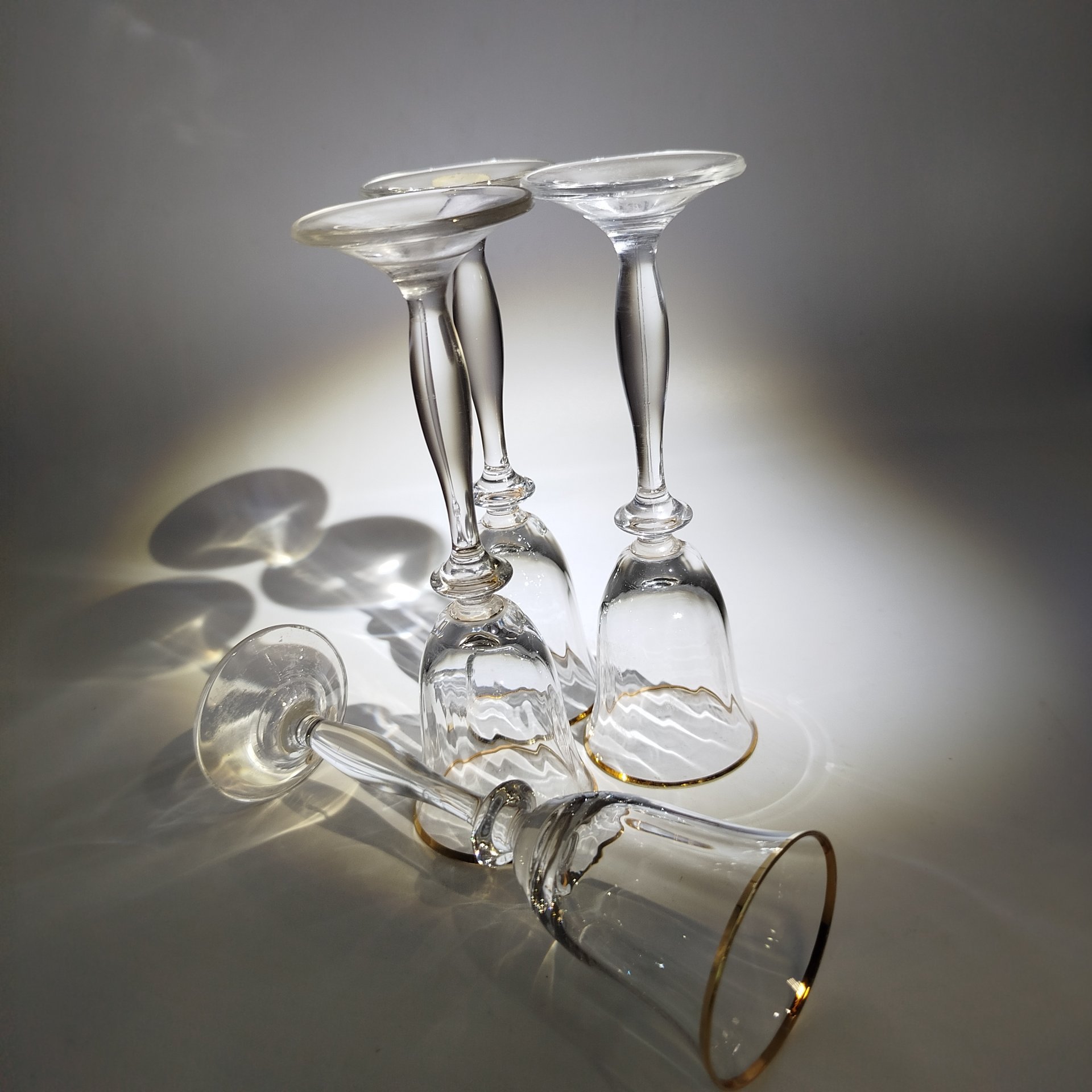 Набор рюмок на высокой ножке на 4 персоны, стекло, золочение, Bohemia Crystal (Bohemia Glass), Чехия, 1993-2010 гг.