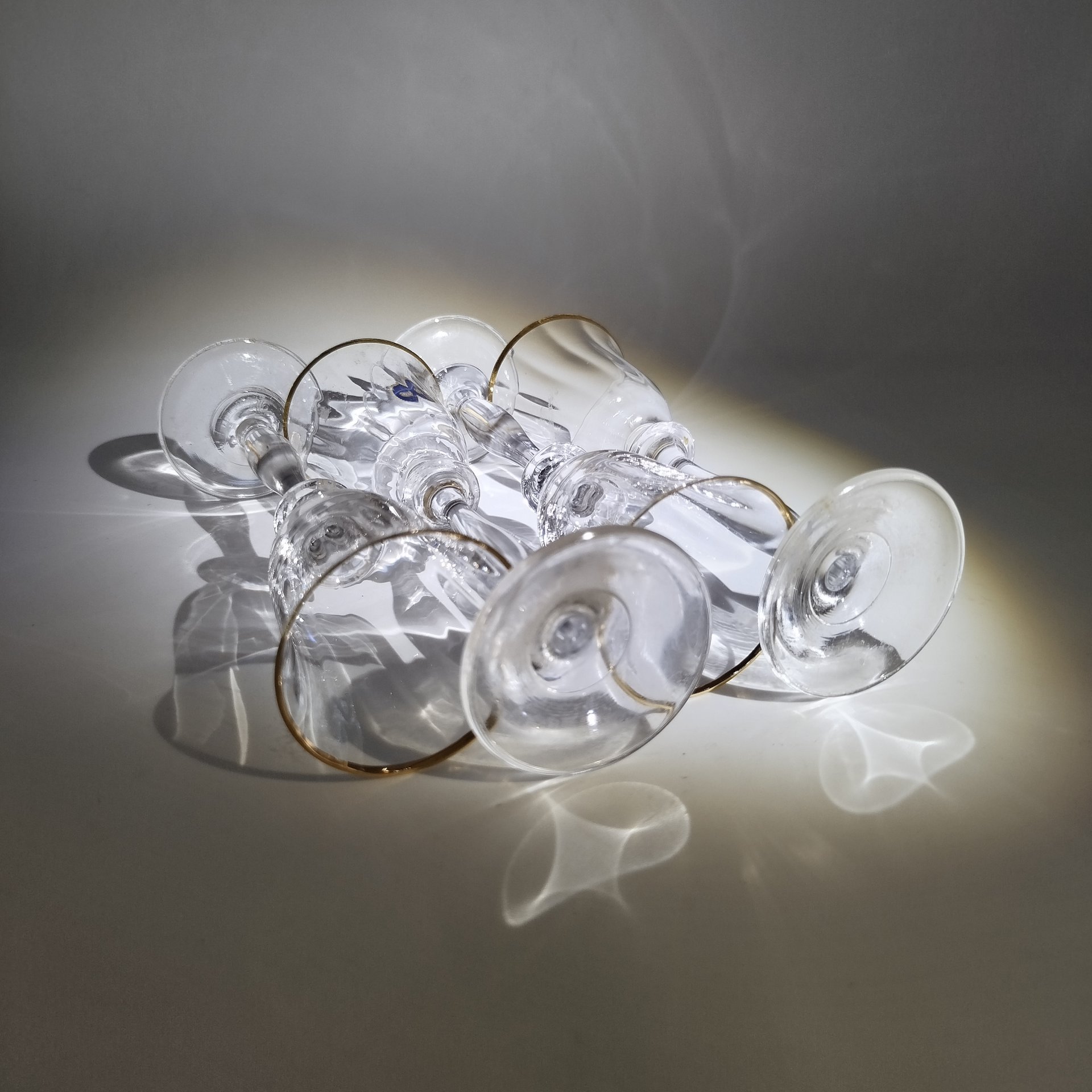 Набор рюмок на высокой ножке на 4 персоны, стекло, золочение, Bohemia Crystal (Bohemia Glass), Чехия, 1993-2010 гг.
