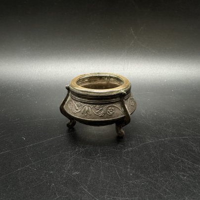 Солонка со стеклянной вставкой, мНЦ (медь-никель-цинк), стекло, Мстерская художественная фабрика «Ювелир», СССР, 1971 г.