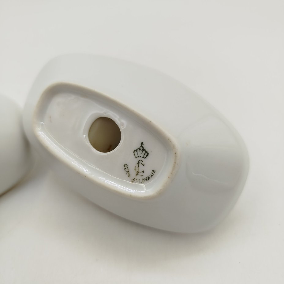 Набор из двух менажниц на две секции с растительным декором, фарфор, деколь, золочение, Concordia Lesov, Чехословакия, 1970-1991 гг.