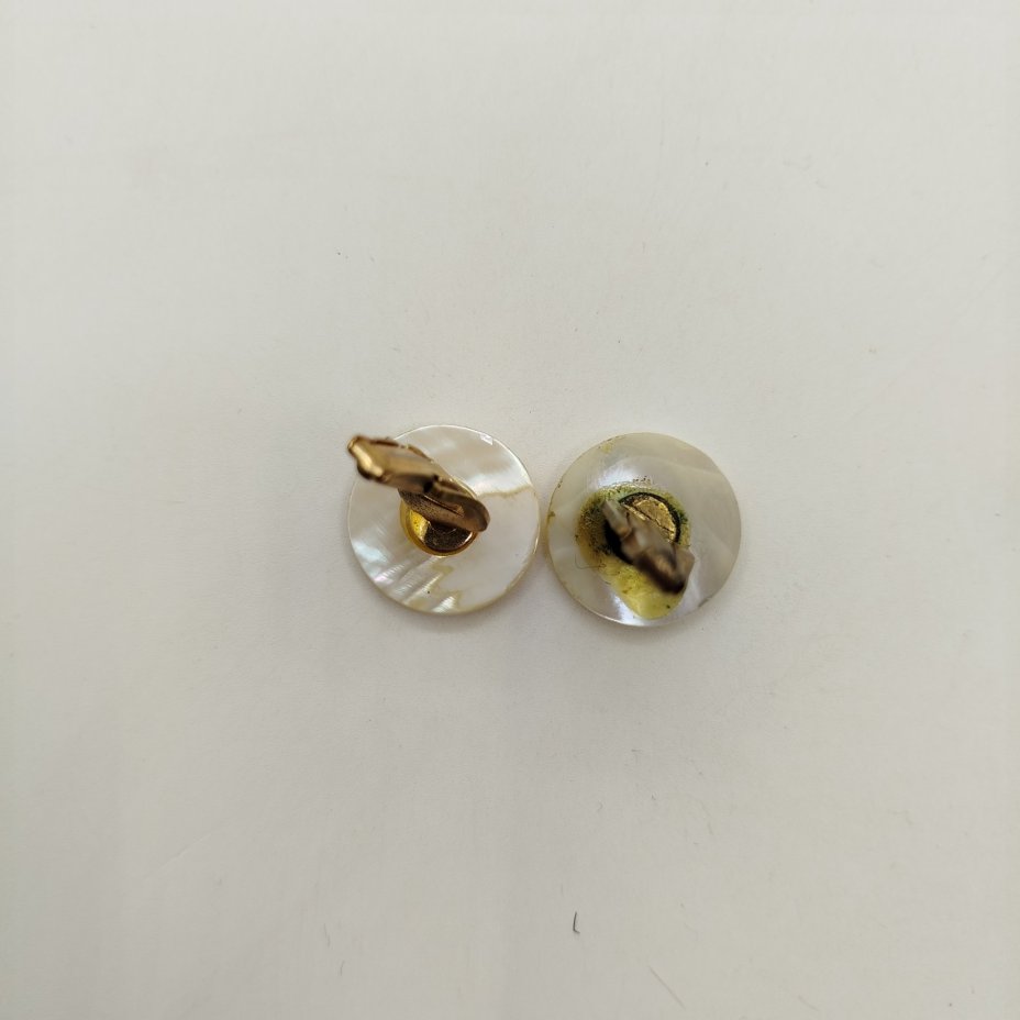 Запонки округлой формы