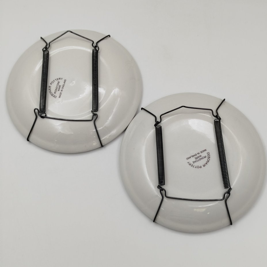 Набор из 2-х декоративных миниатюрных тарелок, украшенных изображением мам с детьми, Debonair Pottery