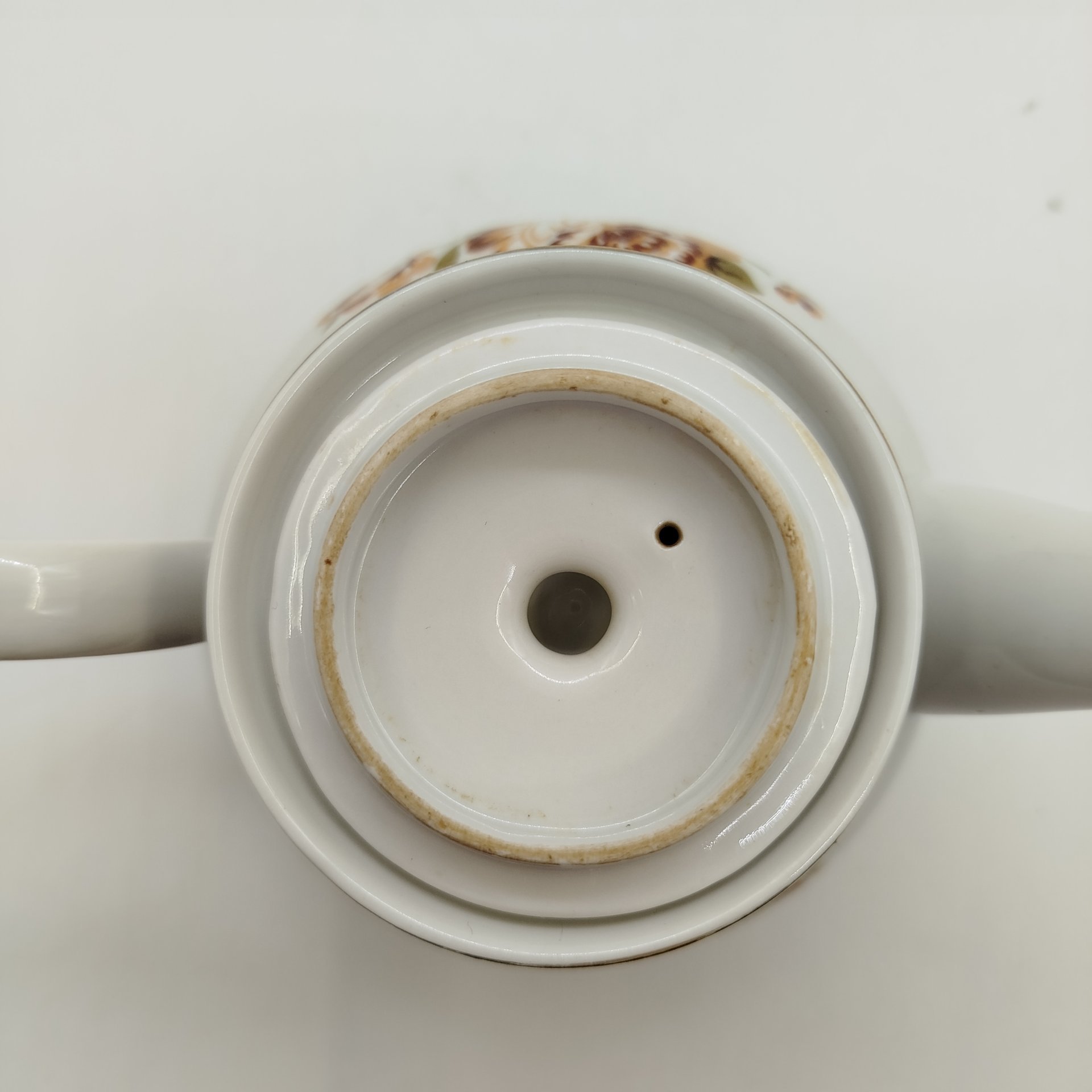 Чайник с растительным декором, фарфор, деколь, золочение, Дмитровский фарфоровый завод (ДФЗ Вербилки), СССР, 1965-1991 гг.