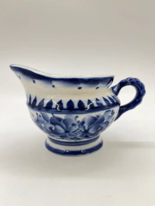 Молочник (сливочник) с цветочным декором, Гжель, фарфор, роспись, Россия, 2000-2015 гг.