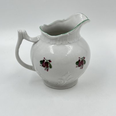 Молочник с цветочным декором, фарфор, деколь, Дмитровский фарфоровый завод (ДФЗ Вербилки), СССР, 1965-1991 гг.