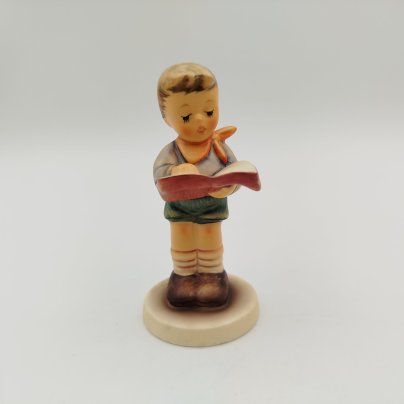 Статуэтка "Почетный студент", M.I. Hummel Membership, фарфор, роспись, Goebel, Германия, 2000-2001 гг.