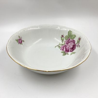 Большой салатник круглой формы с флоральным декором, фарфор, деколь, золочение, Западная Европа, 1970-2000 гг.