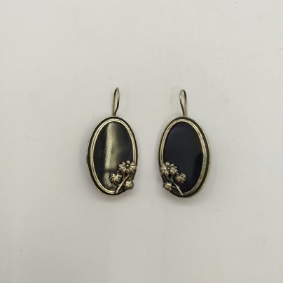 Серьги овальной формы с черными вставками, металл, натуральный камень, СССР, 1980-2000 гг.
