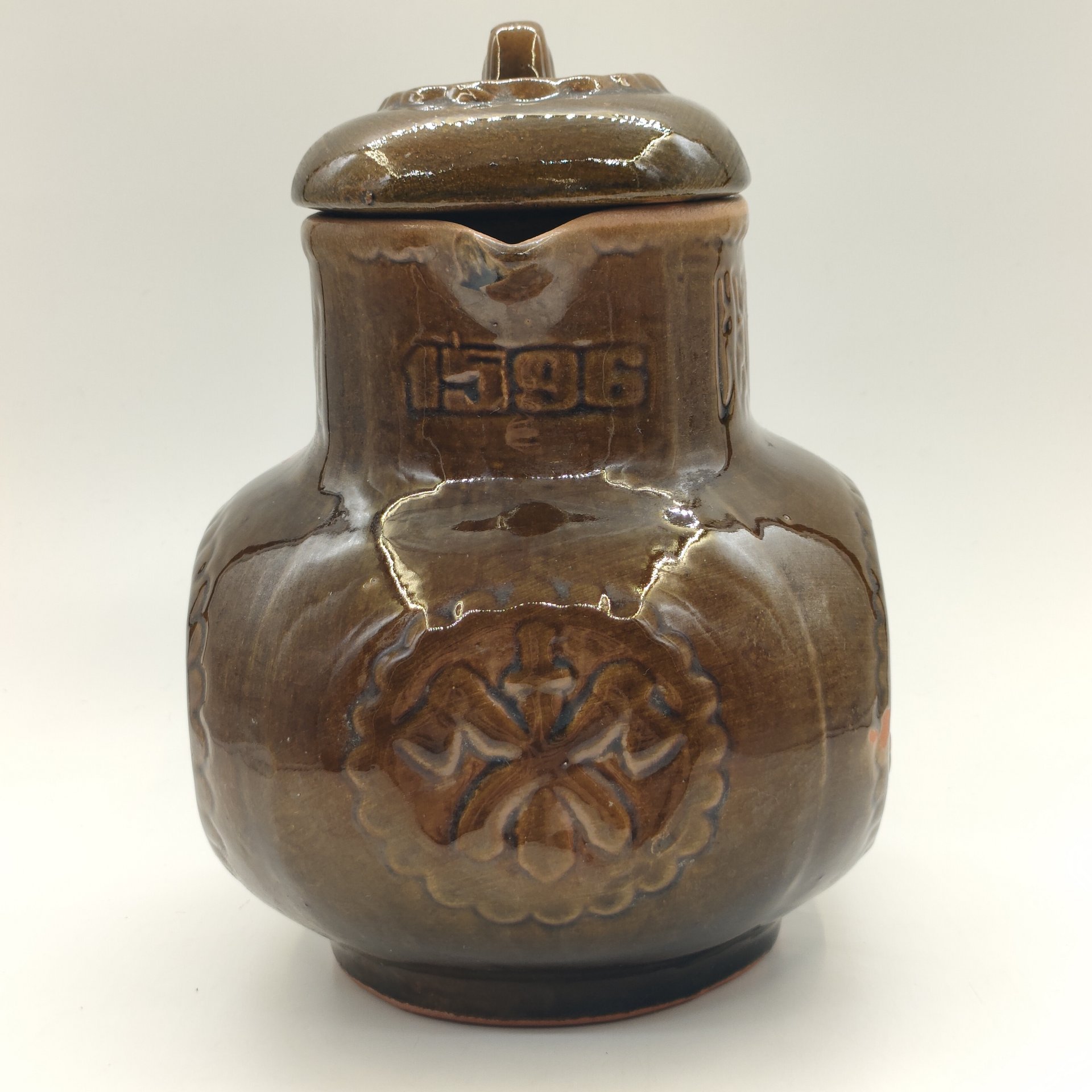 Кувшин "Белгород" с рельефным декором, керамика, глазурь, СССР, 1970-1990 гг.