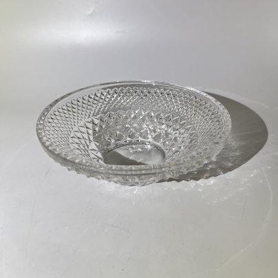 Блюдце с объемным геометрическим декором, хрусталь, СССР, 1970-1990 гг.
