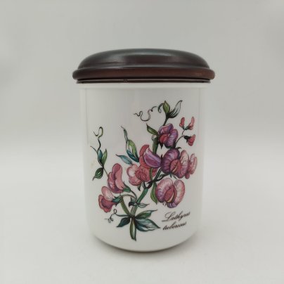 Банка "Lathyrus tuberosus" ("Латирус бугристый") для сыпучих продуктов (для чая, специй), серия "Botanica", фарфор, деколь, дерево (крышка), Villeroy & Boch, Люксембург, 1980-2002 гг.