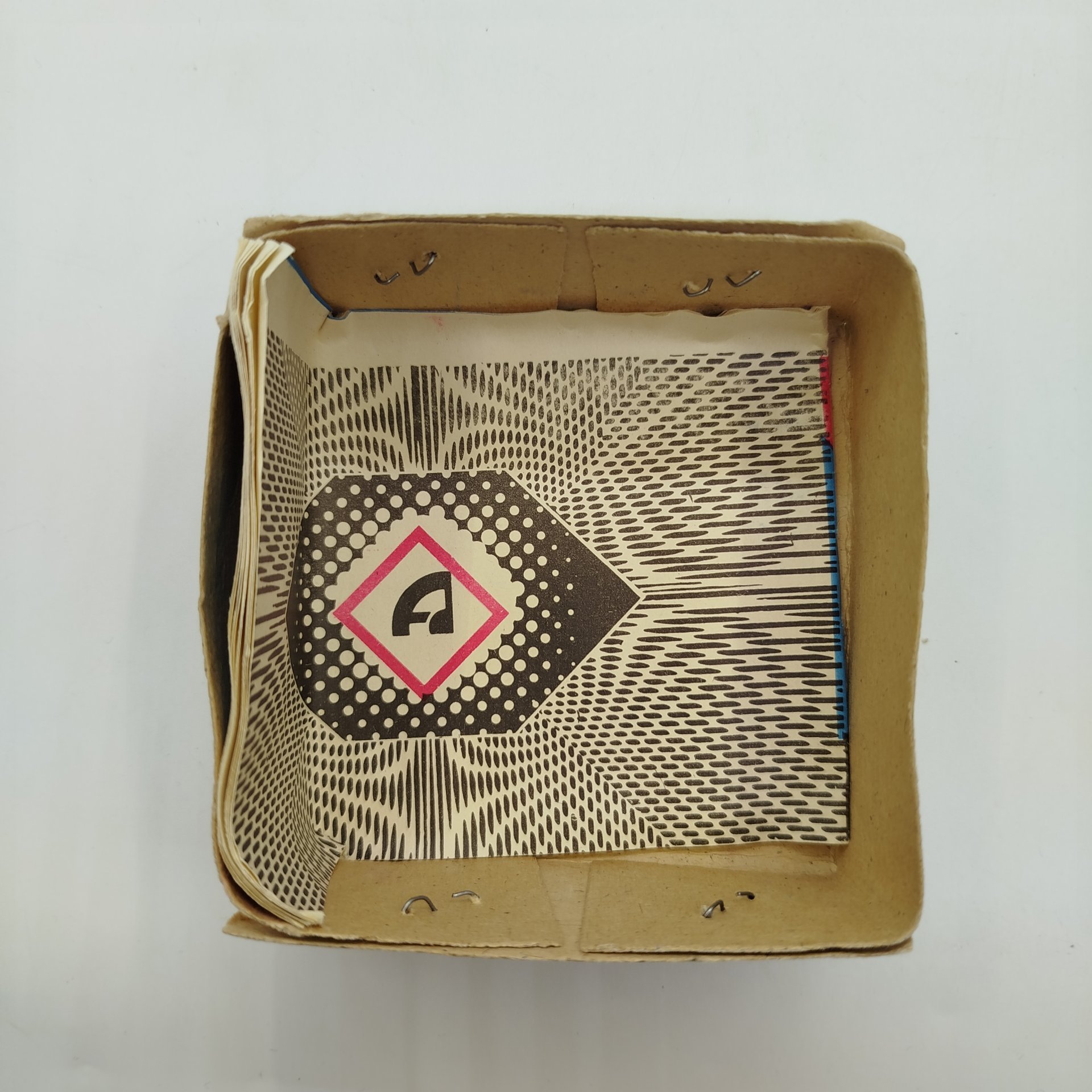 Фотовспышка СЭФ-3м в родной коробке,  Арзамасский завод радиодеталей, пластик, металл, стекло, картон, СССР, 1990 г.