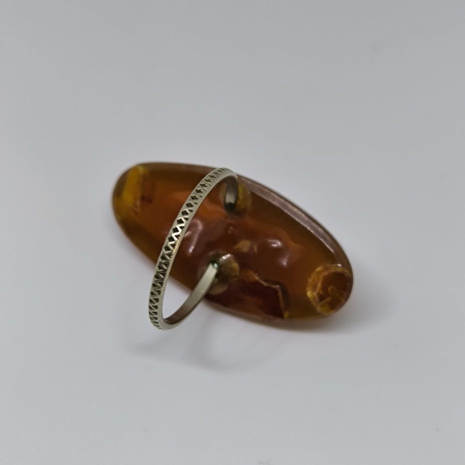 Кольцо винтажное с миндалевидной вставкой