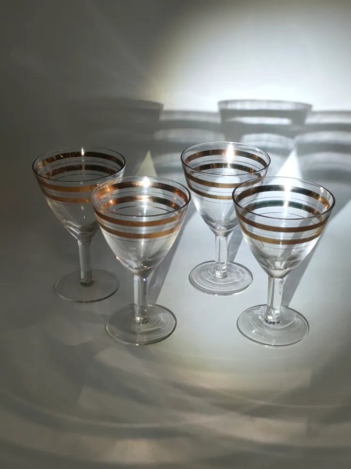 Набор из 4-х рюмок с декором в виде полос, стекло, золочение, Стеклозавод «Неман», СССР, 1970-1990 гг.