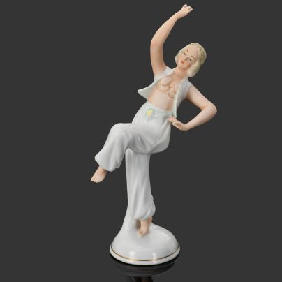 Статуэтка «Танцовщица», фарфор, роспись, золочение, Schaubach-Kunst, Wallendorf, Германия, 1953-1962 гг.