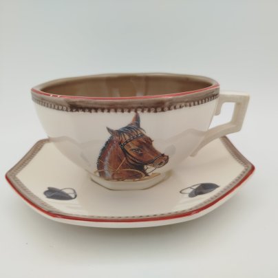 Пара чайная с декором на тему конного спорта, коллекция "Chantilly par D. Chapot", мануфактура "Niderviller", фаянс, обводка, деколь