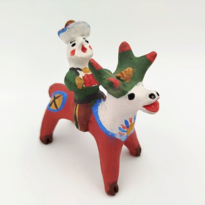 Игрушка каргопольская "Мужик на олене", автор А.Ф. Шевелева, глина, роспись