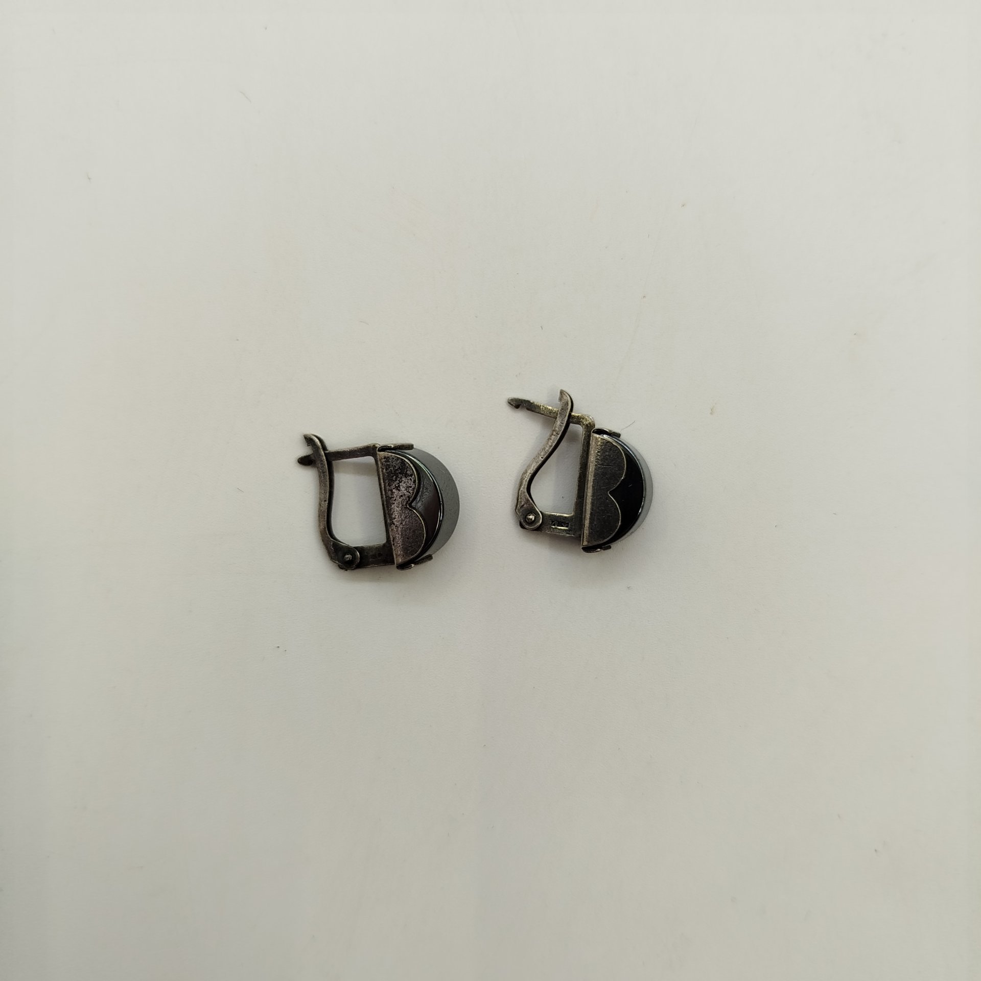 Серьги со вставками черного цвета, металл, натуральный камень, Европа, 1980-1990 гг.