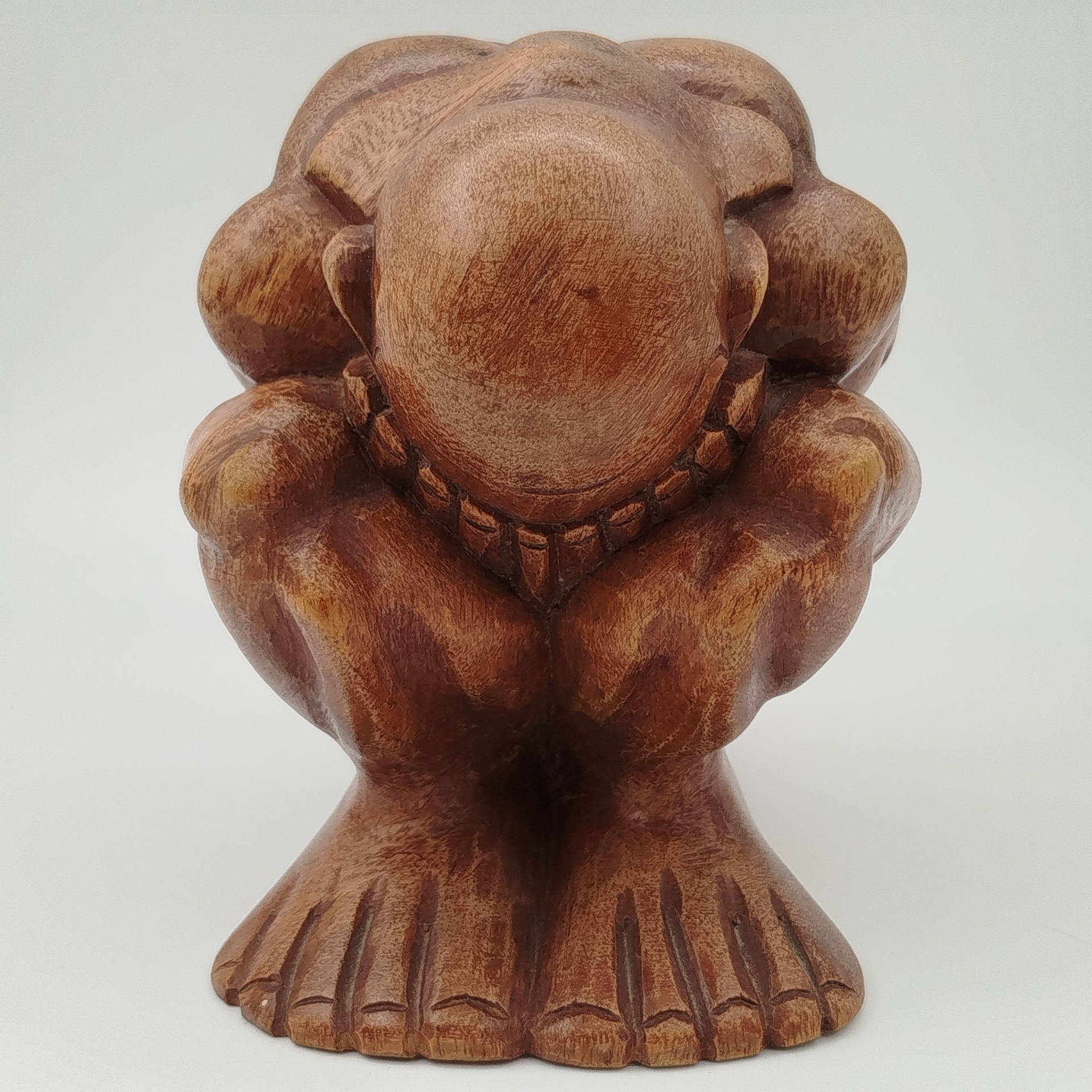 Статуэтка "Плачущий монах"