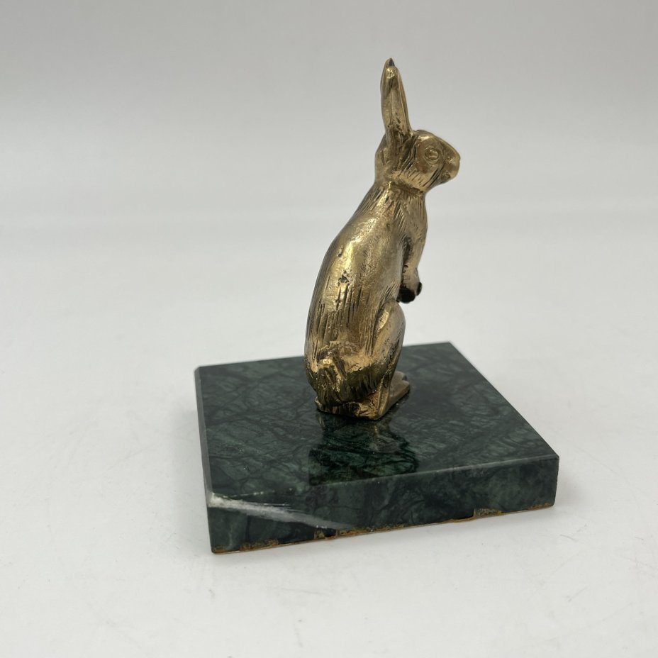 Статуэтка "Заяц"