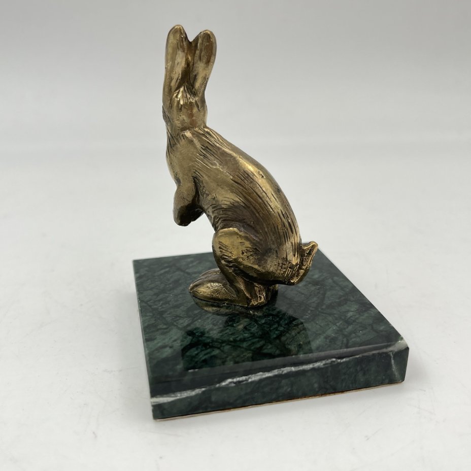 Статуэтка "Заяц"