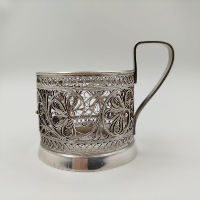 Подстаканник, выполненный в технике ажурной скани, мельхиор (медь-никель), Казаковская артель «Металлист», СССР, 1970-1990 гг.