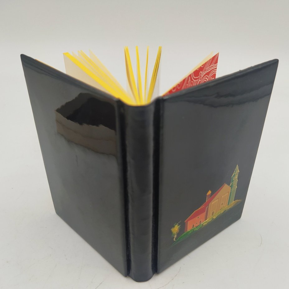 Книжка записная "Сувенир Владимирского края" с изображением Зачатьевской трапезной церкви, бумага, печать, папье-маше, роспись, лак, Мстерская художественная фабрика «Пролетарское искусство», СССР, 1980 г.