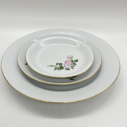Набор из тарелки и 3 блюдец с цветочным декором, фарфор, деколь, золочение, Kahla, ГДР, 1968-1987 гг.
