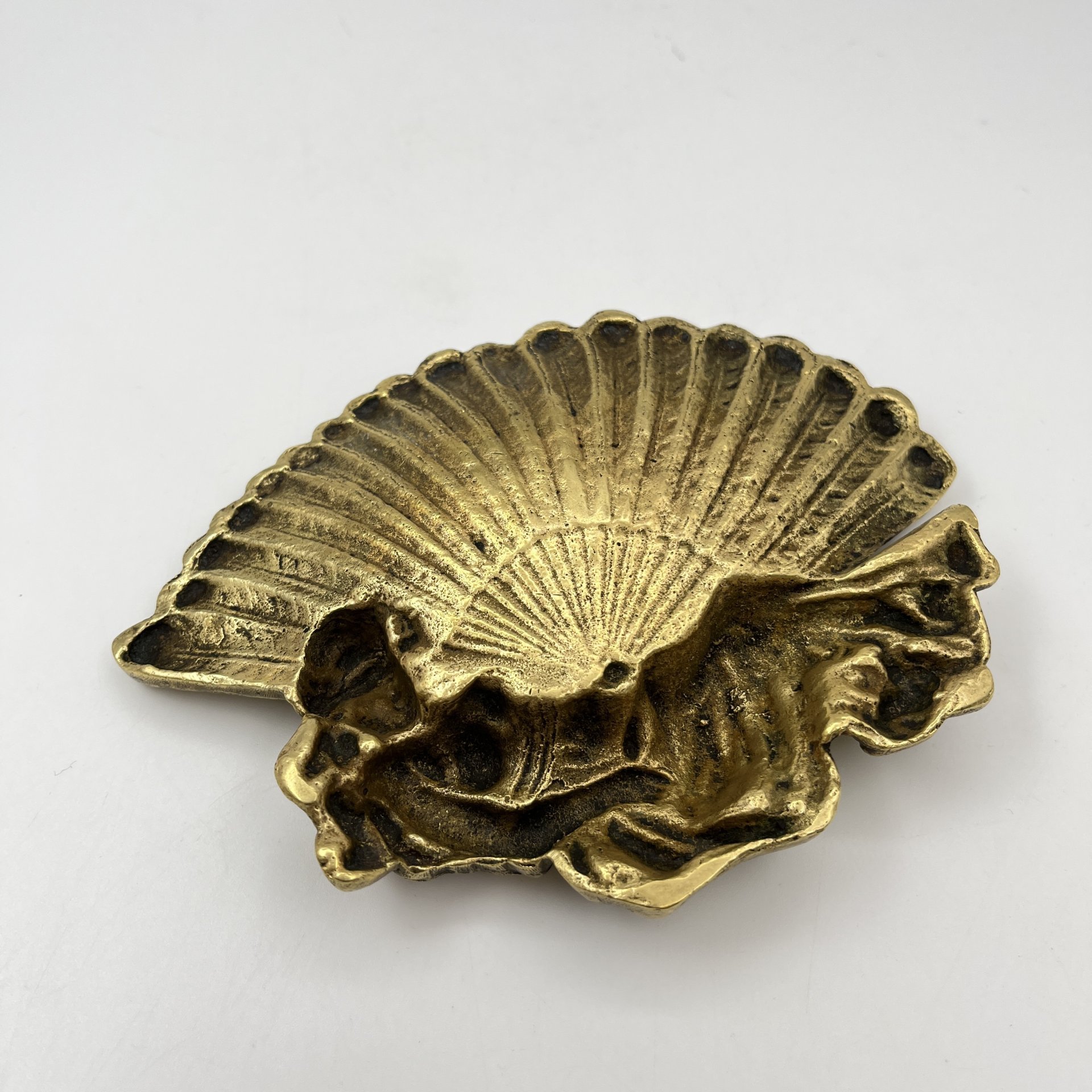 Пепельница "Девушка с веером"