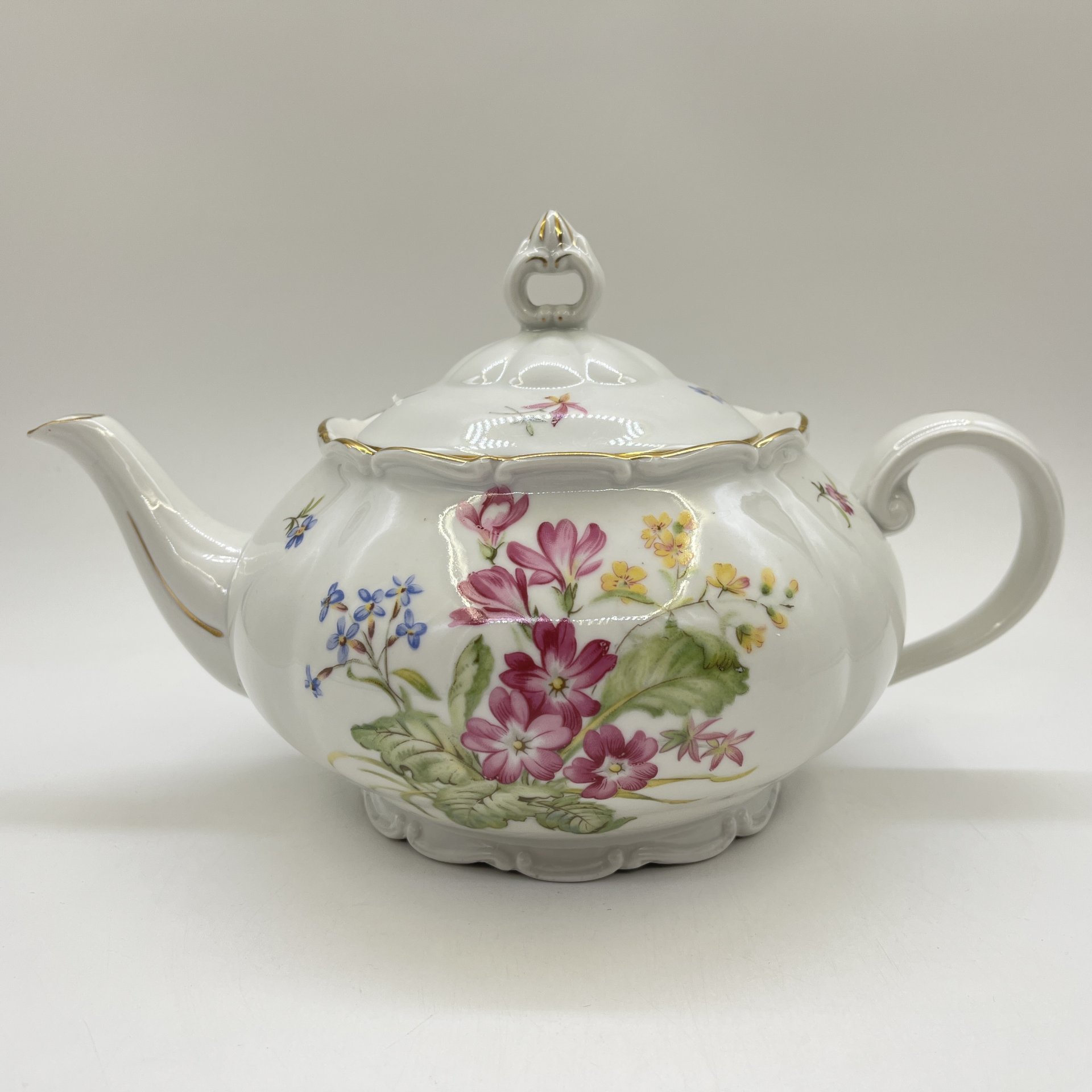 Чайник с цветочным декором, фарфор, деколь, золочение, Haas & Czjzek, Чехословакия, 1920-1950 гг.