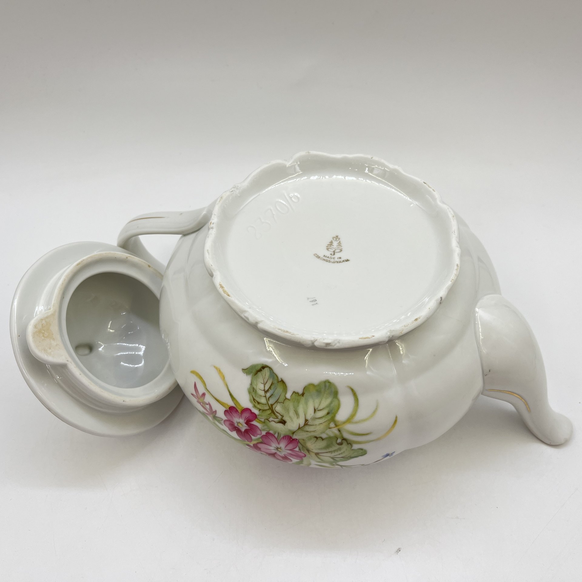 Чайник с цветочным декором, фарфор, деколь, золочение, Haas & Czjzek, Чехословакия, 1920-1950 гг.