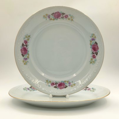 Набор из 2-х сервировочных блюд разных форм с цветочным рельефным декором, фарфор, деколь, золочение, Karolina (Фарфоровая мануфактура «Каролина», Польша), Польша, 1960-1980 гг.