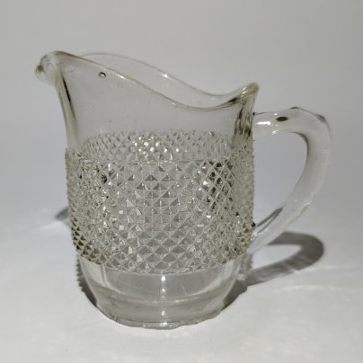 Молочник с рельефным декоративным пояском, стекло, пресс, Россия, 1900-1930 гг.