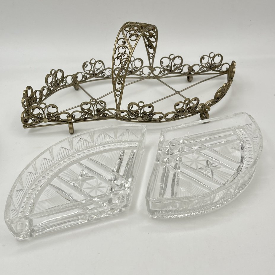 Менажница двухсекционная