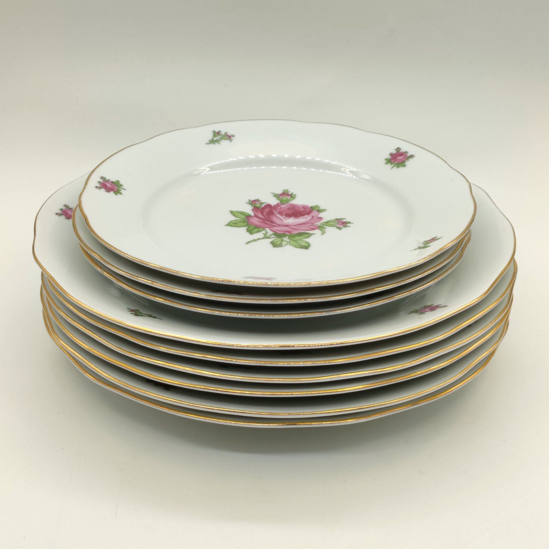 Набор из 6-ти обеденных и 3-х десертных тарелок "Мейсенская роза", фарфор, деколь, золочение, Colditz (Кольдиц), ГДР, 1970-1980 гг.