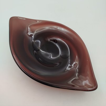 Ваза бордового оттенка, стекло, гутная техника, Чехословакия, 1970-1990 гг.