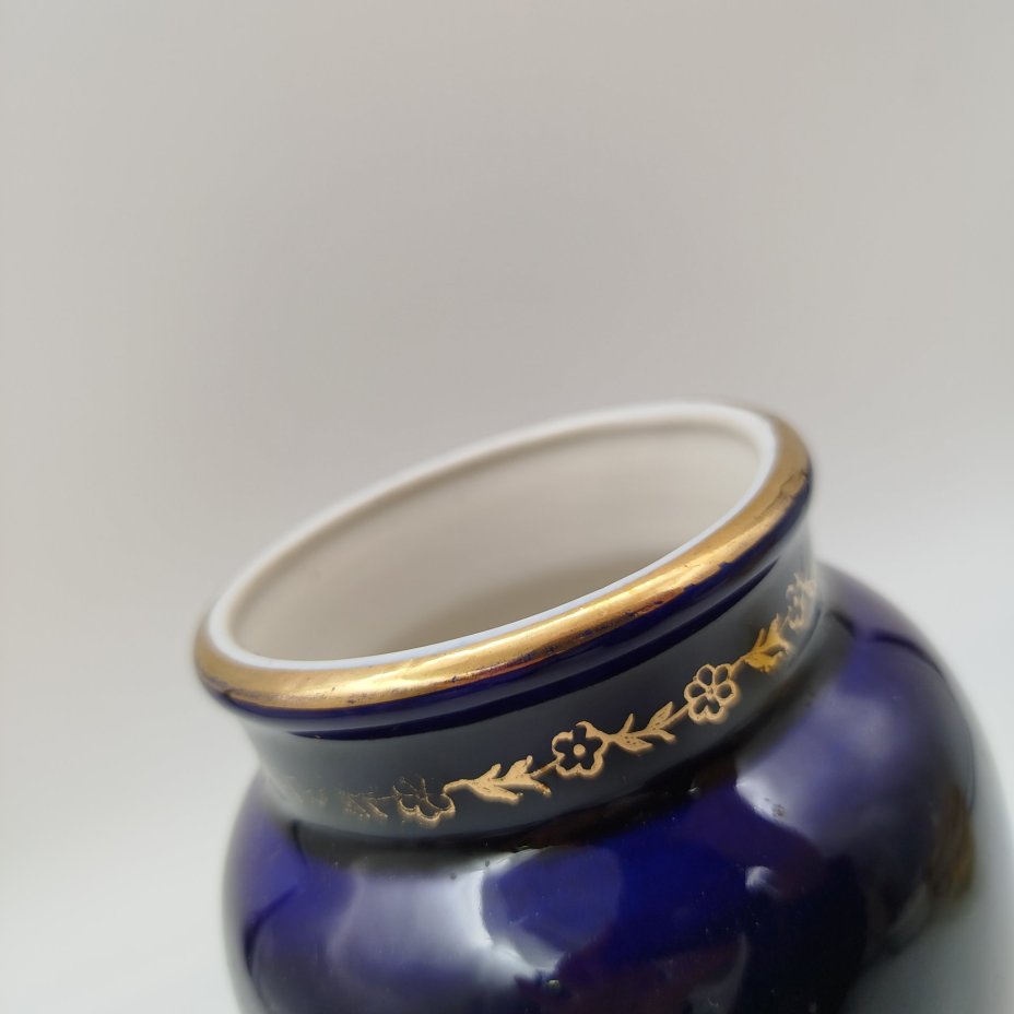 Ваза "Два букета", фарфор, крытье кобальтом, золочение, Ленинградский фарфоровый завод (ЛФЗ), СССР, 1950-1960 гг.