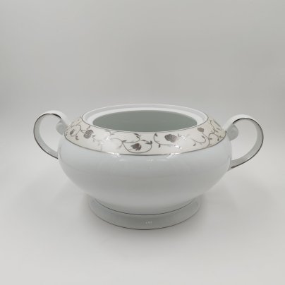 Супница с цветочным орнаментом, фарфор, деколь, Китай, 2000-2010 гг.