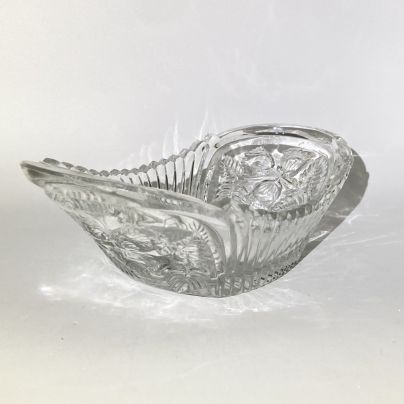 Блюдо сервировочное овальной формы (салатник), стекло, алмазная грань, СССР, 1970-1990 гг.