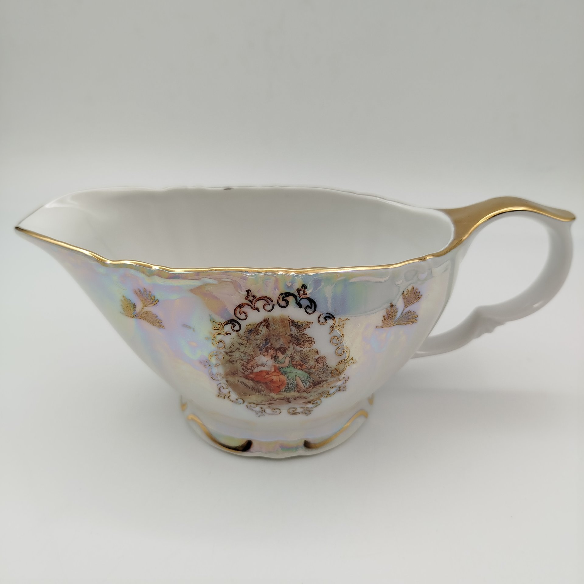 Соусник "Мадонна", фарфор, деколь, люстр, золочение, Kahla, ГДР, 1960-1980 гг.