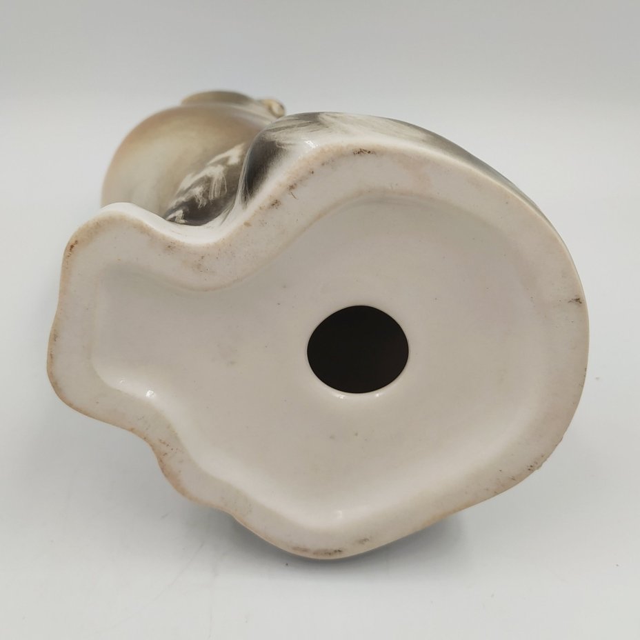 Статуэтка "Дикий камышовый кот" ("Манул"), скульптор Б.Я. Воробьев, фарфор, роспись, Ленинградский фарфоровый завод (ЛФЗ), Российская Федерация, 1970-1990 гг.