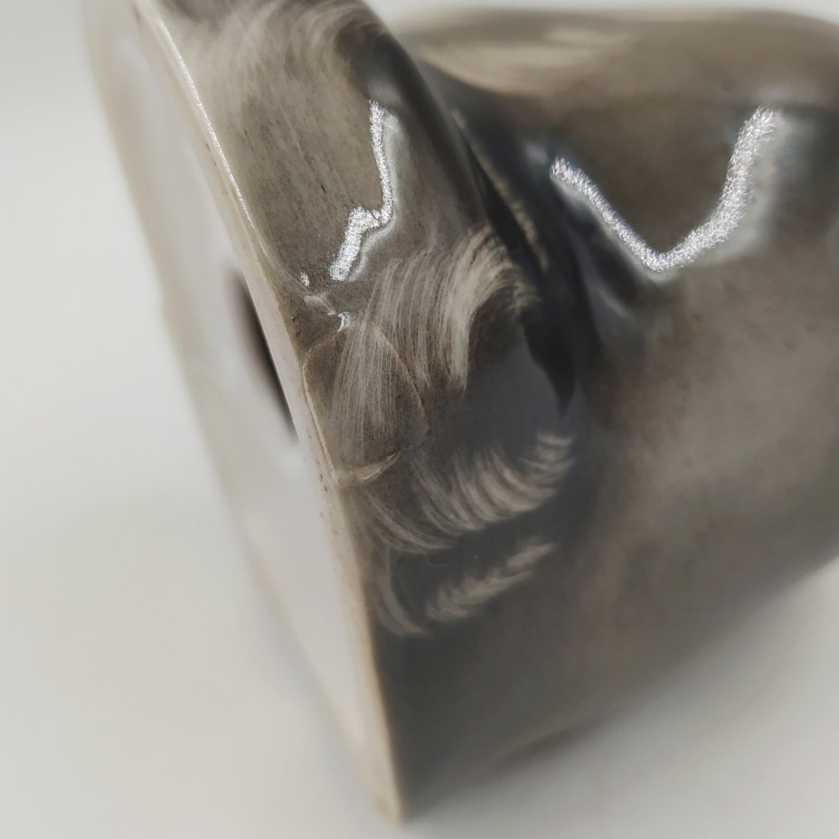 Статуэтка "Дикий камышовый кот" ("Манул"), скульптор Б.Я. Воробьев, фарфор, роспись, Ленинградский фарфоровый завод (ЛФЗ), Российская Федерация, 1970-1990 гг.