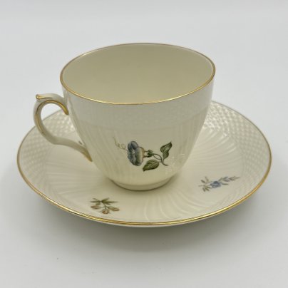 Пара чайная с цветочным декором, фарфор, деколь, золочение, Royal Copenhagen