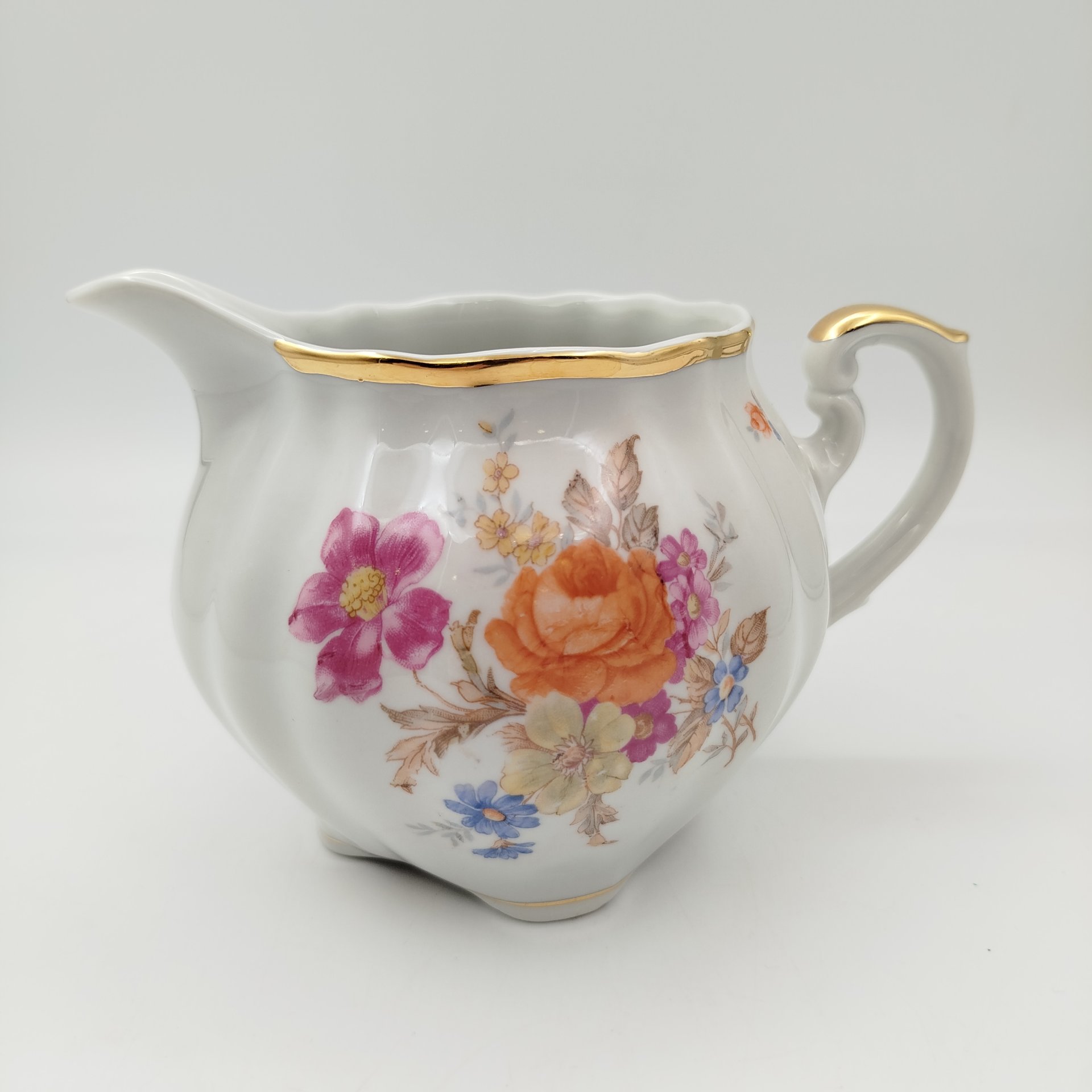 Молочник с цветочным декором (большой), фарфор, деколь, золочение, Cmielow, Польша, 1950-1980 гг.