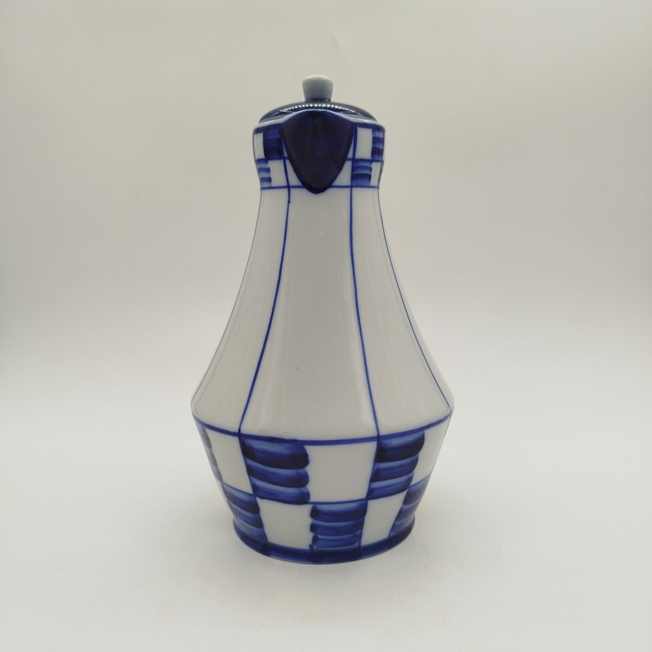Графин с линейным декором, фарфор, роспись, Турыгинский фарфоровый завод артели «Художественная керамика» (Гжель), СССР, 1950-1960 гг.