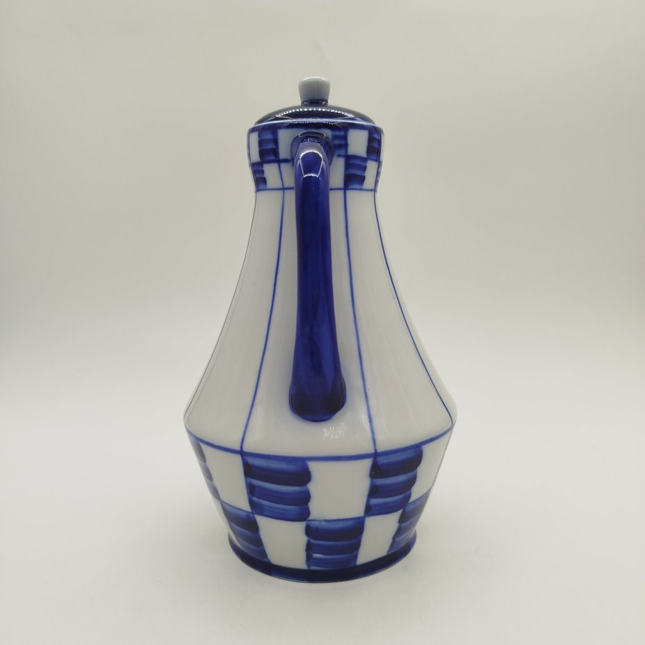 Графин с линейным декором, фарфор, роспись, Турыгинский фарфоровый завод артели «Художественная керамика» (Гжель), СССР, 1950-1960 гг.