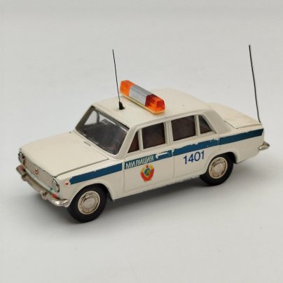 Модель автомобиля "ВАЗ 2101" (Милиция), авторская модель, металл, пластик, картон, печать, СССР, 1988 г.