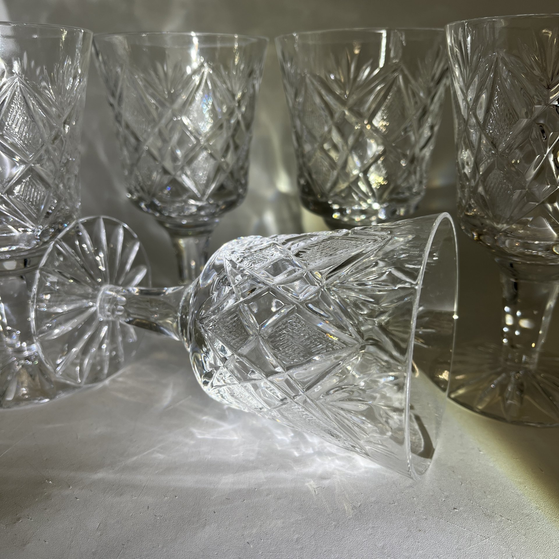 Набор из 5 бокалов/фужеров с геометрическим декором, хрусталь, пресс, СССР, 1970-1990 гг.